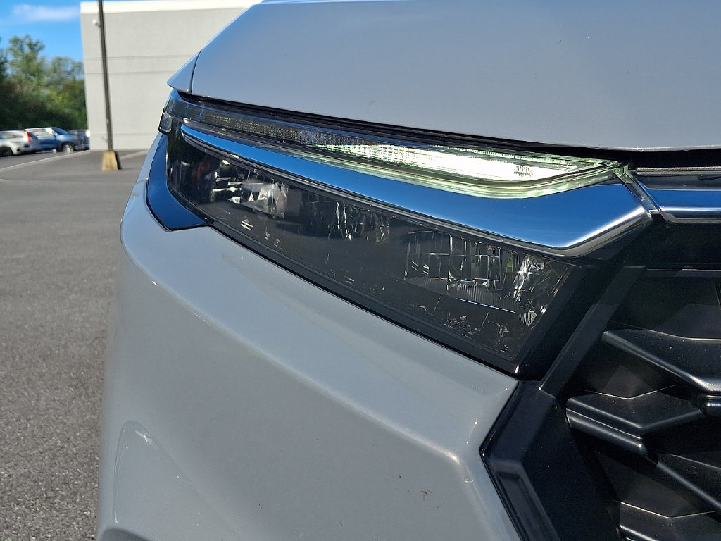 Used 2024 Honda CR-V LX image 9