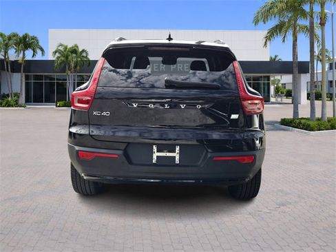 Used 2021 Volvo XC40 P8 Recharge w/ Advanced Package image 6