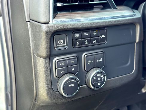 Used 2025 Chevrolet Tahoe Z71 image 14