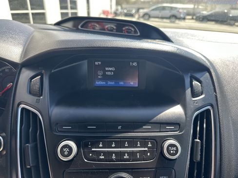 Used 2018 Ford Focus ST FWD image 15
