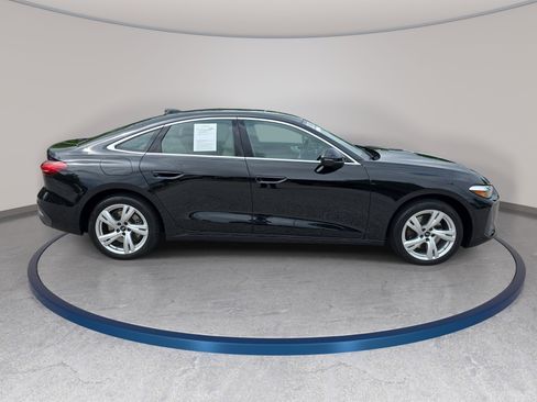 Certified 2025 Audi A5 2.0T Premium w/ Convenience Package AWD/4WD image 4