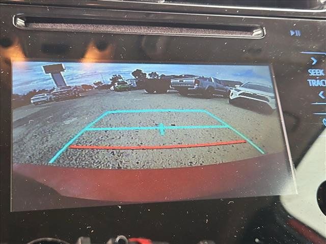 Used 2019 Toyota Prius XLE FWD image 16
