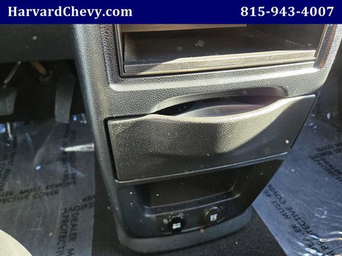 Used 2017 Dodge Grand Caravan SE image 8