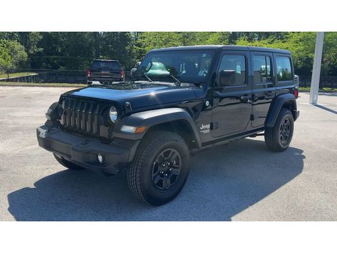 Used 2021 Jeep Wrangler Unlimited Sport AWD/4WD image 4