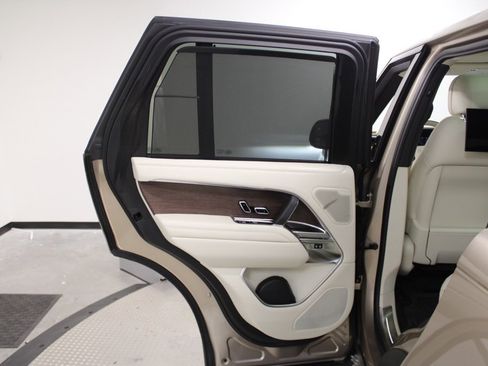 Used 2023 Land Rover Range Rover Autobiography image 37