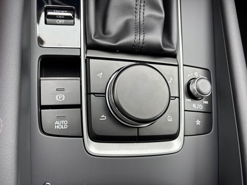 New 2026 MAZDA MAZDA3 2.5 S Sedan w/ Preferred Pkg FWD image 36
