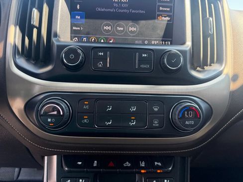 Used 2022 GMC Canyon Denali RWD image 34