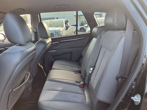 Used 2012 Hyundai Santa Fe SE FWD image 17