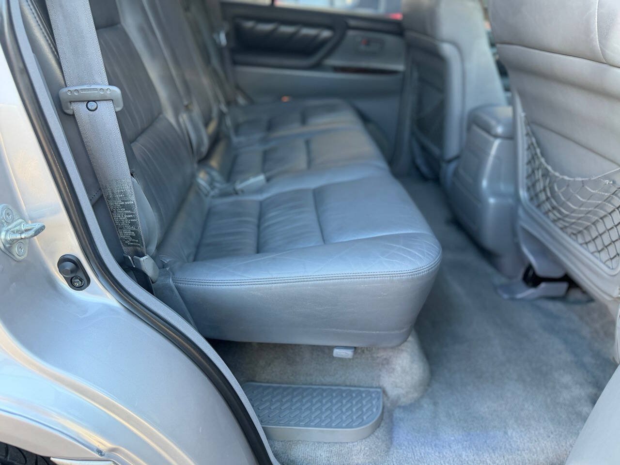 Used 1999 Toyota Land Cruiser w/ Leather Trim Pkg AWD/4WD image 72