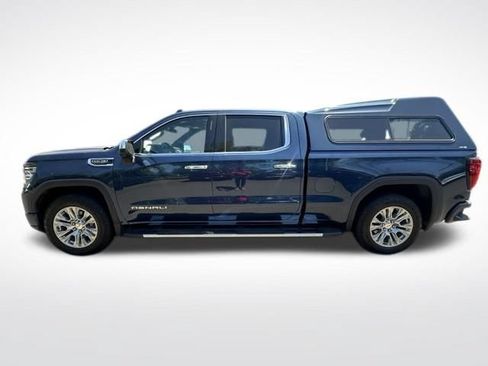 Used 2023 GMC Sierra 1500 Denali AWD/4WD image 3