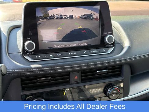 Used 2023 Nissan Rogue SV AWD/4WD image 11