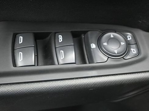 Used 2022 Chevrolet Silverado 1500 Custom w/ Rally Edition image 7