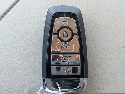 Certified 2022 Lincoln Aviator Reserve w/ Elements Package Plus image 34