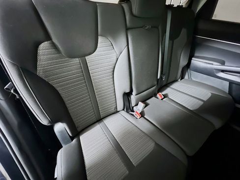 Used 2023 Kia Sorento LX image 24