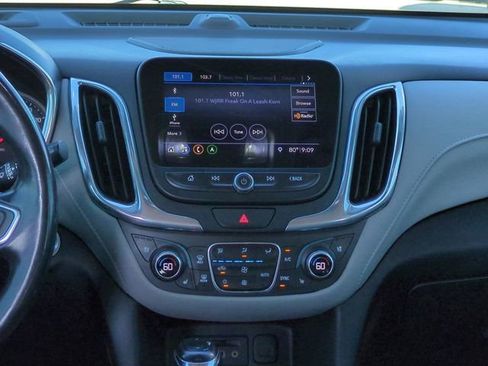 Used 2019 Chevrolet Equinox Premier AWD/4WD image 18