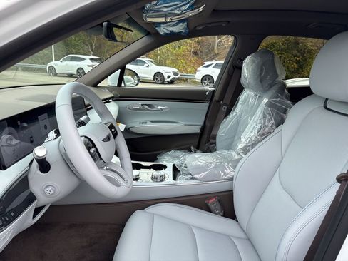 New 2026 Genesis GV70 2.5T Advanced image 9