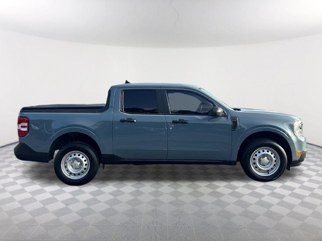 Used 2022 Ford Maverick XL FWD image 4
