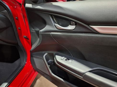 Used 2019 Honda Civic Sport image 14