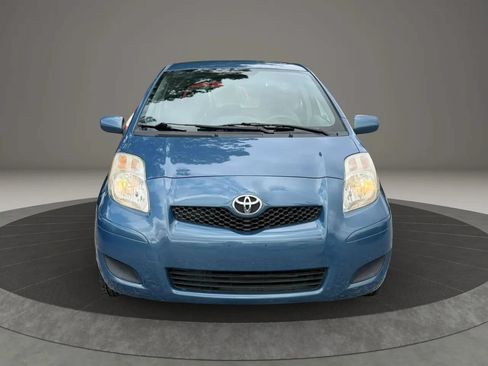 Used 2009 Toyota Yaris S FWD image 2