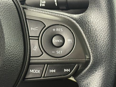 Used 2020 Toyota Corolla LE image 20