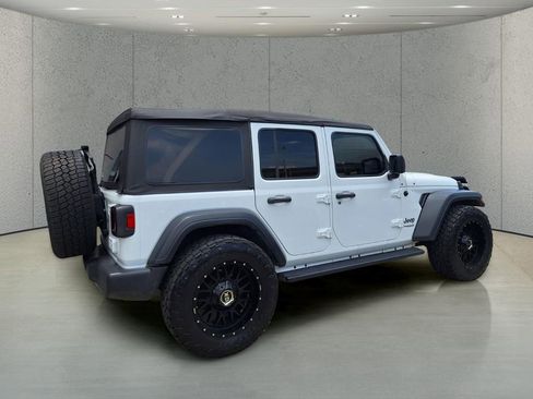 Used 2018 Jeep Wrangler Unlimited Sport S AWD/4WD image 5