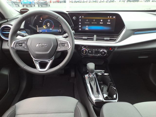 New 2026 Chevrolet Trax LT w/ Midnight Edition FWD image 14