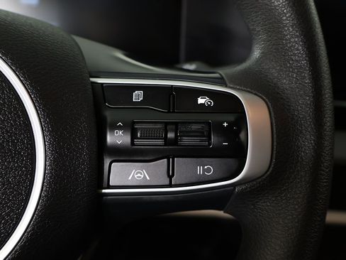 Used 2024 Kia Sportage LX image 37