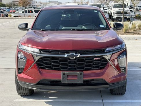 Certified 2024 Chevrolet Trax RS w/ Driver Confidence Package image 8