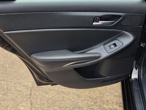 Used 2022 Toyota Avalon XLE FWD image 28