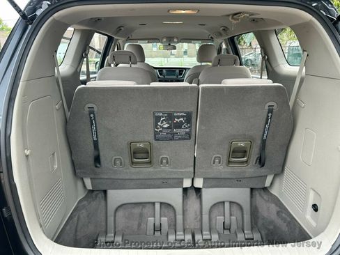 Used 2019 Kia Sedona L FWD image 60