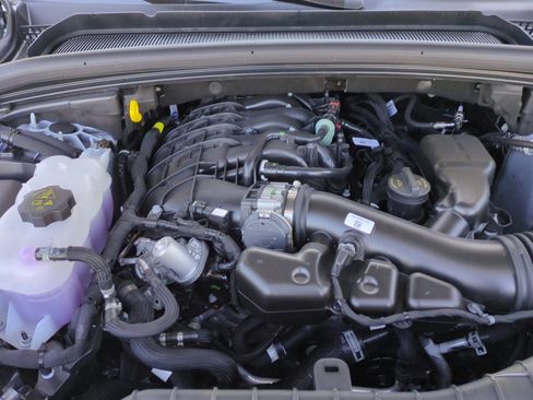 New 2025 Jeep Grand Cherokee Laredo X image 22