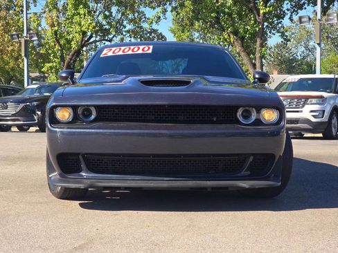Used 2018 Dodge Challenger GT image 10