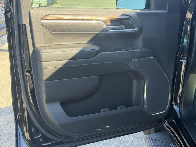 Used 2023 Chevrolet Silverado 1500 LT RWD image 32