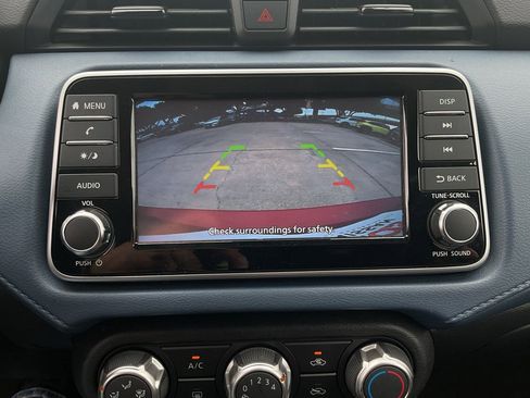 Used 2025 Nissan Versa SV FWD image 28