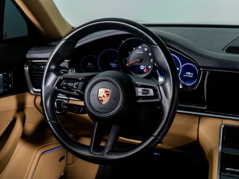 Used 2022 Porsche Panamera 4 Platinum Edition image 54