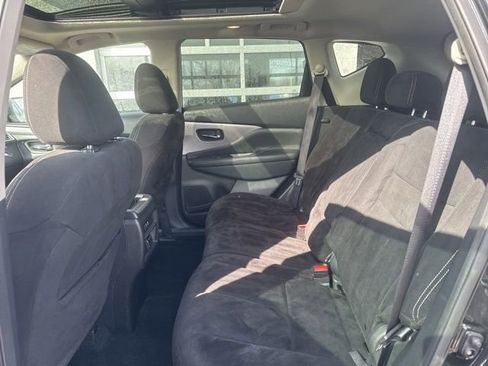 Used 2019 Nissan Murano SV w/ Premium Package image 19