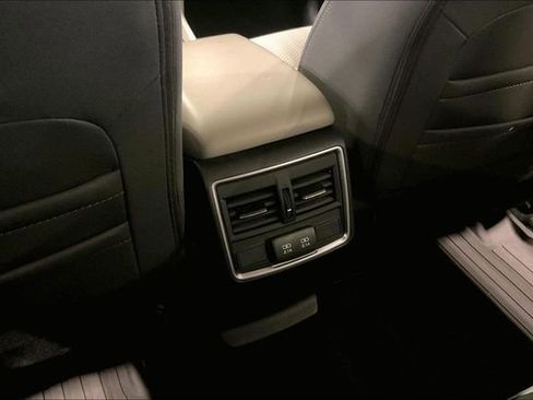 Used 2021 Subaru Forester Premium image 34