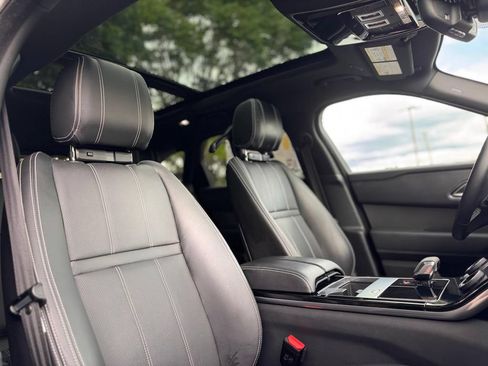 Used 2021 Land Rover Range Rover Velar S AWD/4WD image 28