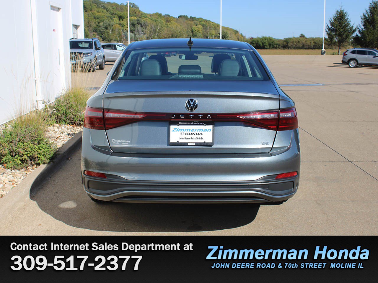 Used 2025 Volkswagen Jetta SE FWD image 5