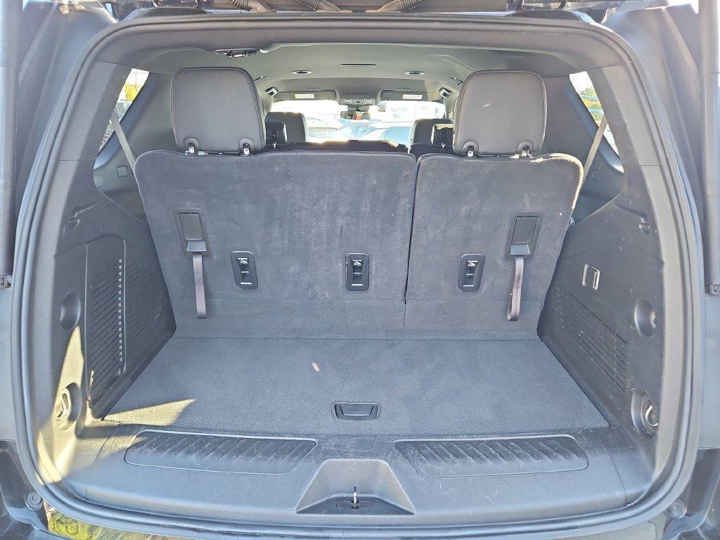 Used 2025 Chevrolet Tahoe LT AWD/4WD image 9