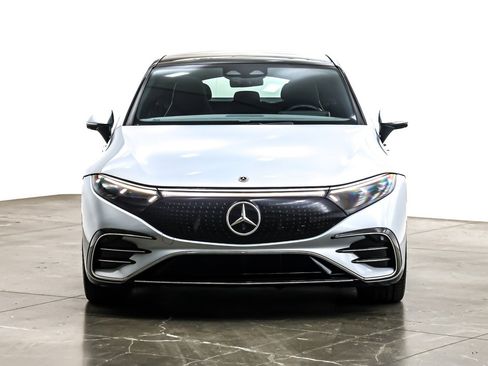 Used 2022 Mercedes-Benz EQS 450+ Sedan image 4