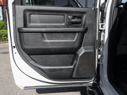 Used 2023 RAM 3500 Tradesman w/ Chrome Appearance Group AWD/4WD image 40