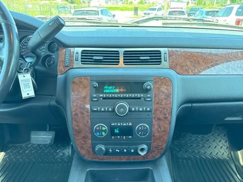 Used 2007 Chevrolet Silverado 1500 LTZ w/ Safety Package AWD/4WD image 20