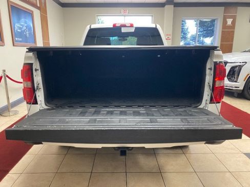 Used 2014 GMC Sierra 1500 SLT w/ All-Terrain Package AWD/4WD image 4