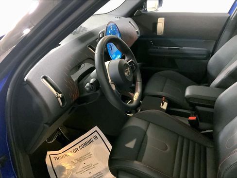 Certified 2025 MINI Cooper Countryman John Cooper Works w/ Comfort Package Max AWD/4WD image 17