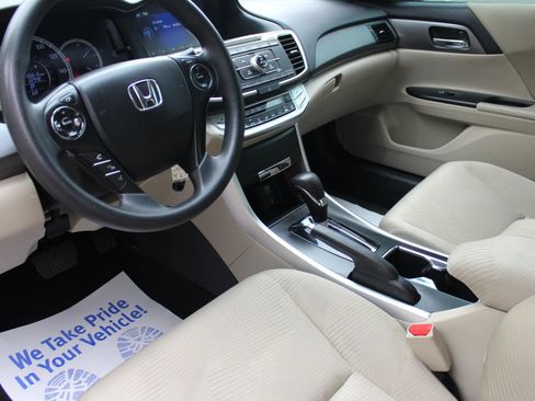 Used 2015 Honda Accord LX image 11