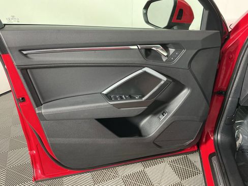 Used 2020 Audi Q3 2.0T Premium Plus image 19