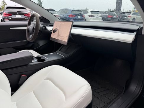 Used 2021 Tesla Model 3 Performance AWD/4WD image 22