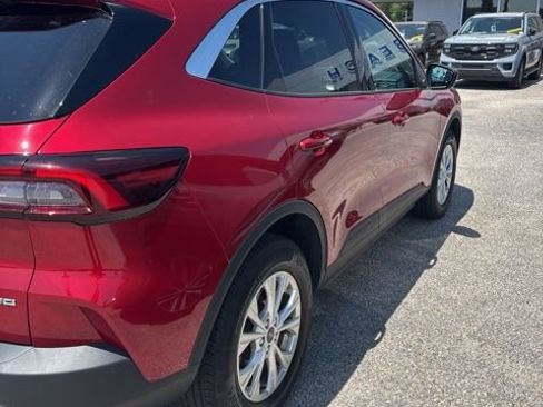 Used 2023 Ford Escape Active image 9