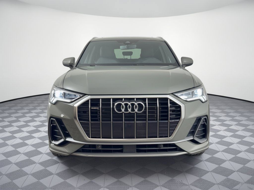 Used 2025 Audi Q3 2.0T Premium w/ Convenience Package AWD/4WD image 6